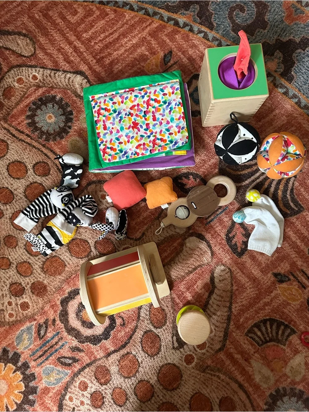 Lovevery grab bag: looker, sensor and charmer toys